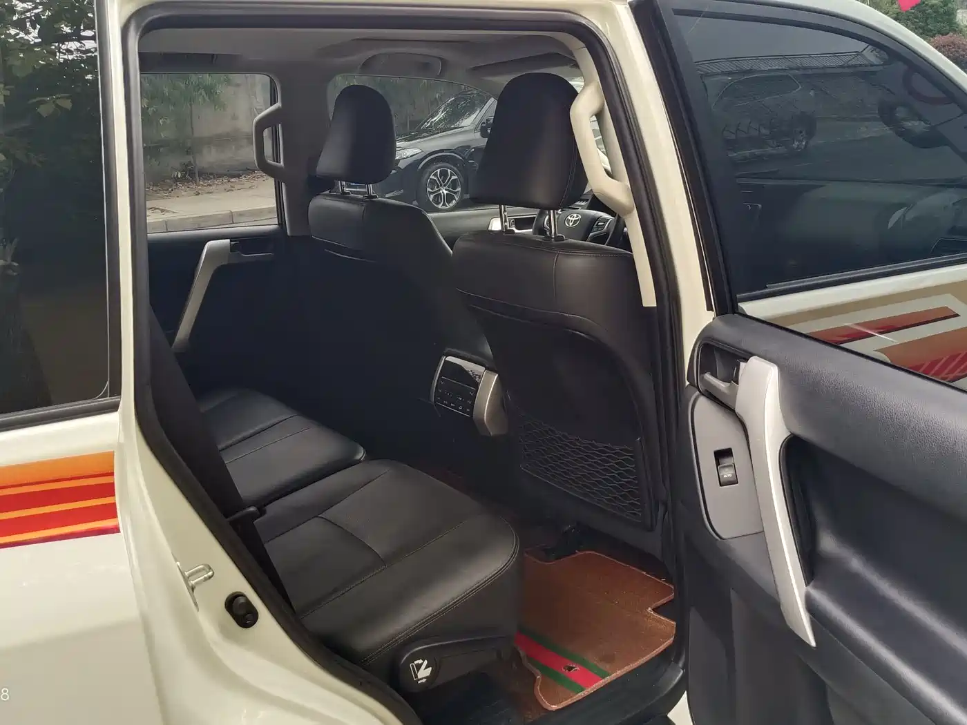 Toyota Prado 2018 3.5L Automatic TX-L Rear-mounted Spare Tire фото 6