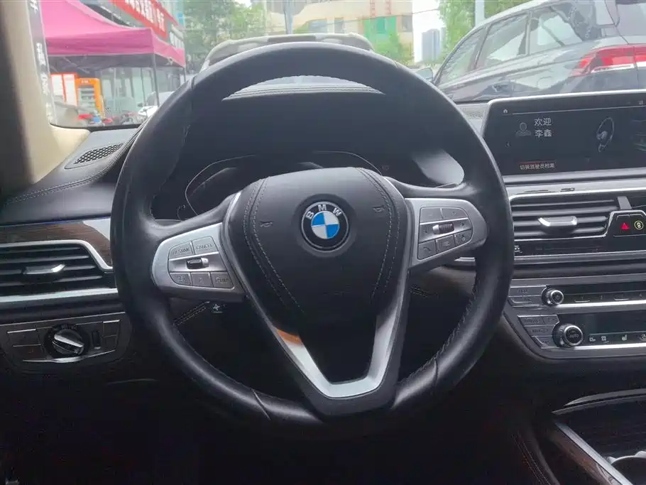 BMW 7 Series 2021 Model 730Li Luxury Package фото 15