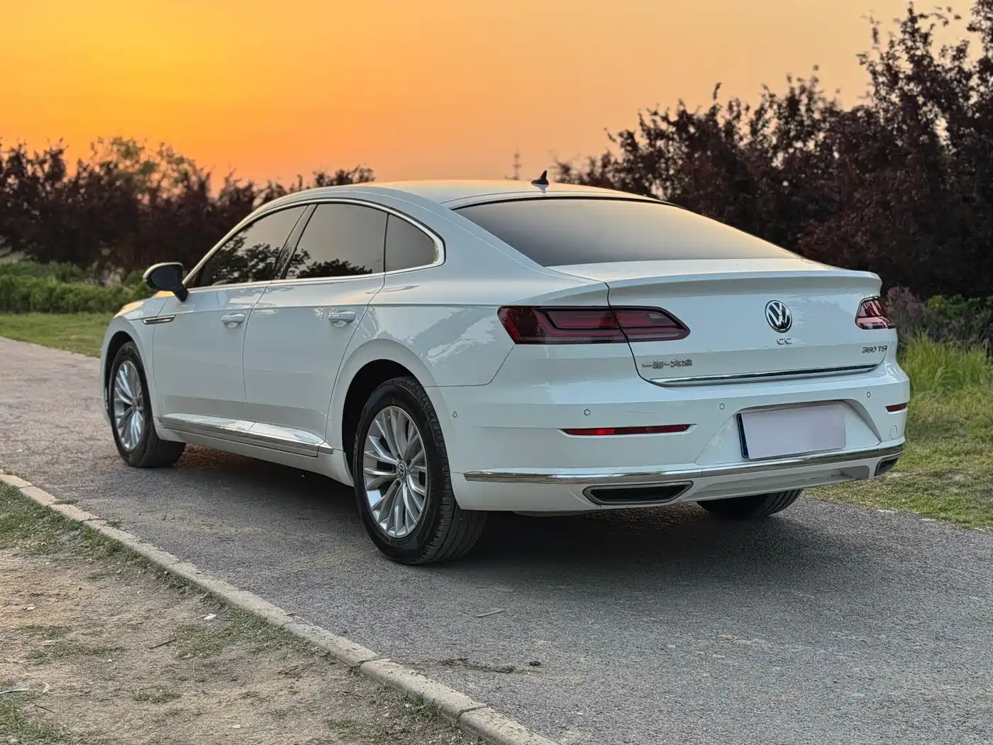 Volkswagen FAW-Volkswagen CC 2019 330TSI Charm Edition China VI фото 7