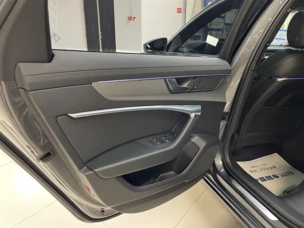 Audi A6L 2021 45 TFSI Premium Life Edition фото 17