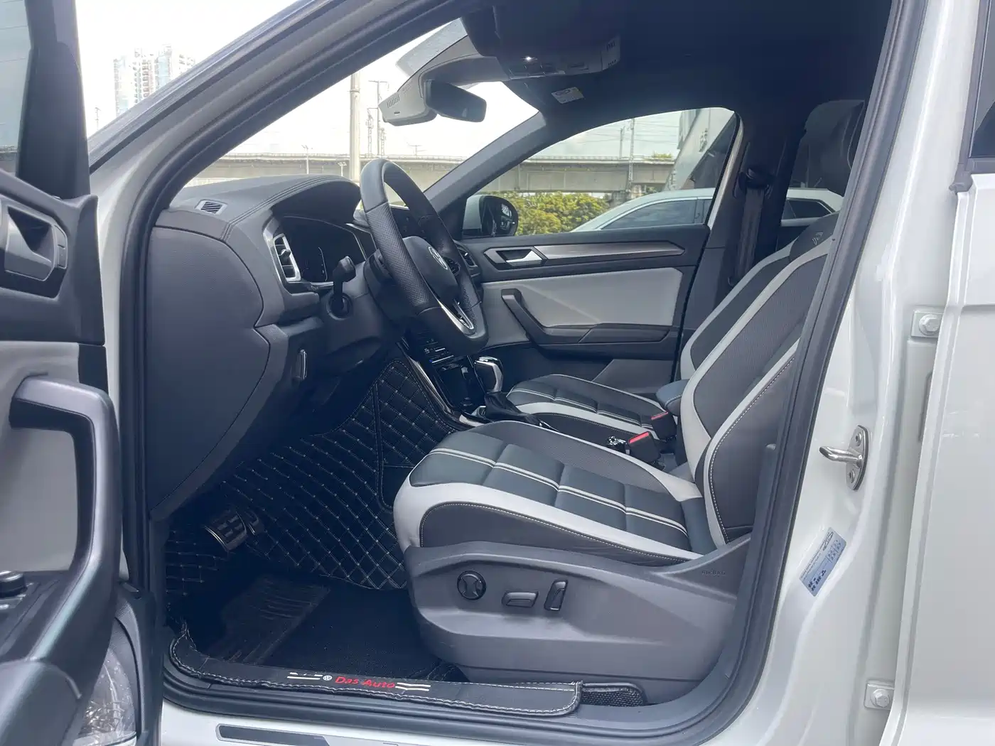 Volkswagen T-Roc, миниатюра 8