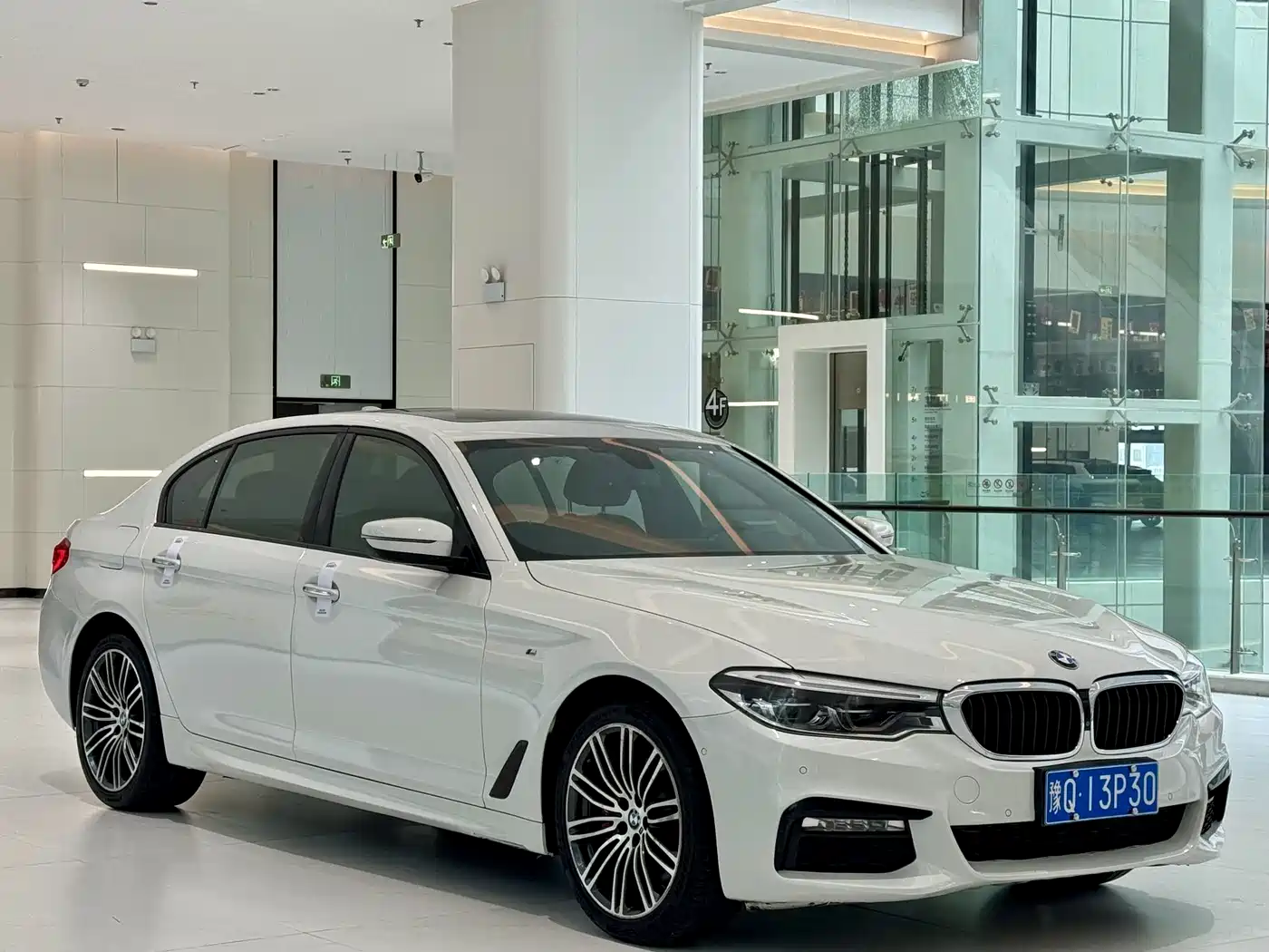 BMW 5 Series 2018 Facelift 530Li Exclusive M Sport Package фото 4
