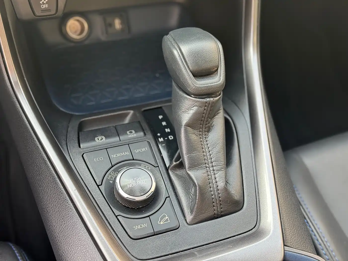 Toyota Wildlander 2020 2.0L CVT AWD Tech Edition фото 16