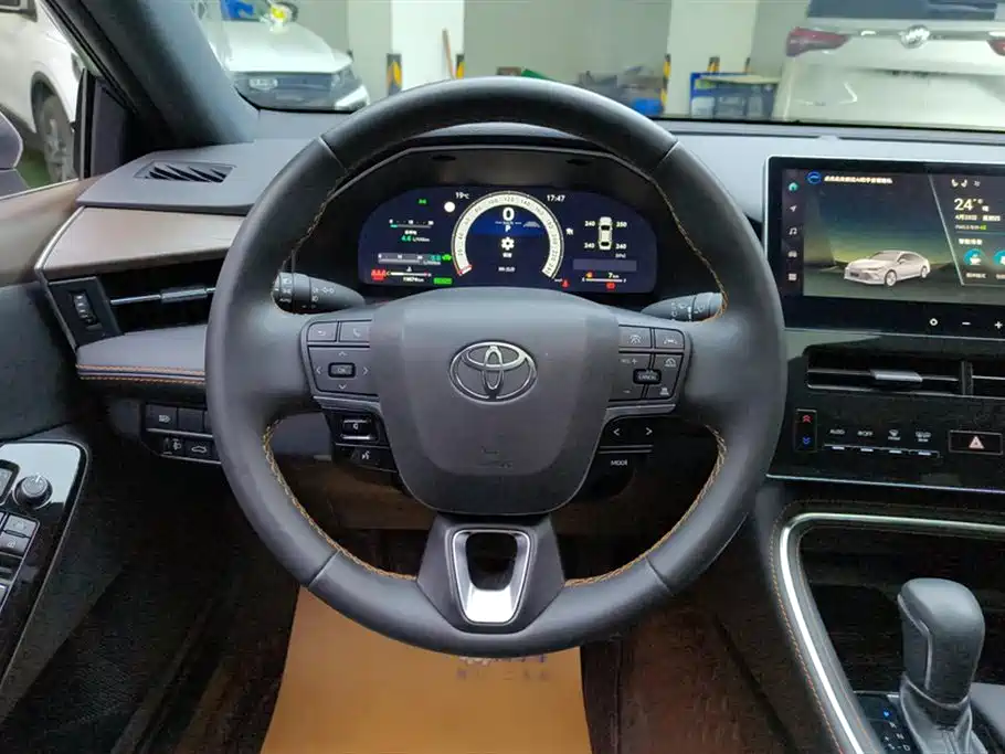 Toyota Avalon 2024 Hybrid 2.0L Luxury Edition фото 15