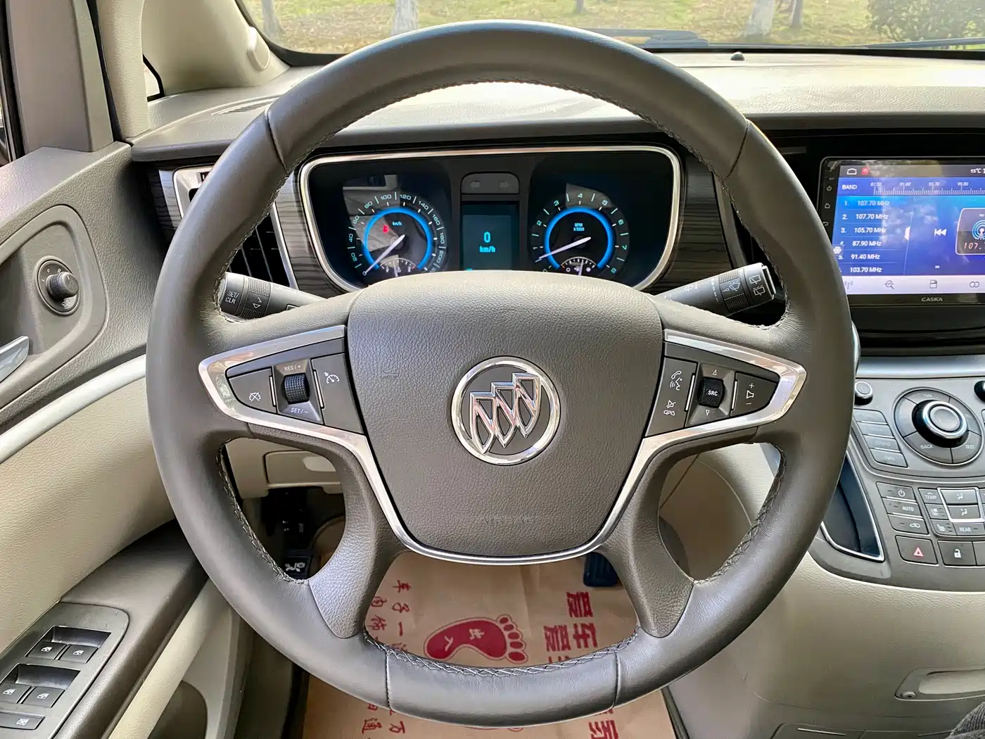 Buick GL8 2013 3.0L XT Luxury Business Flagship Edition фото 5