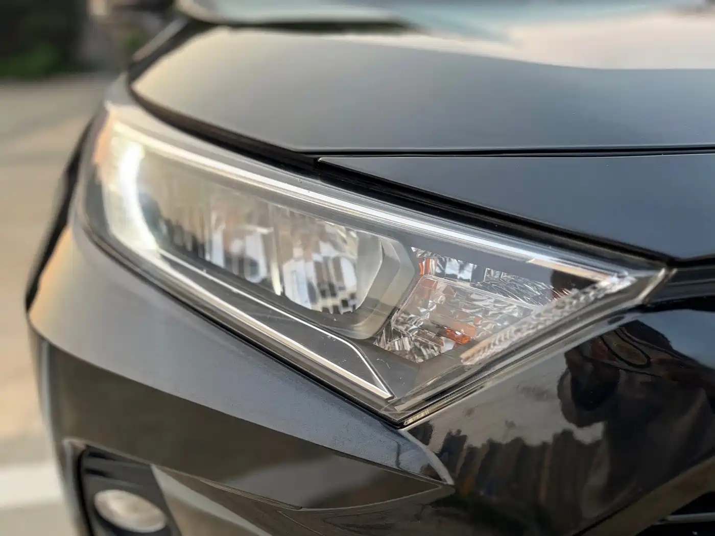 Toyota RAV4 Rongfang 2021 Facelift Hybrid 2.5L E-CVT 4WD Elite PLUS фото 12
