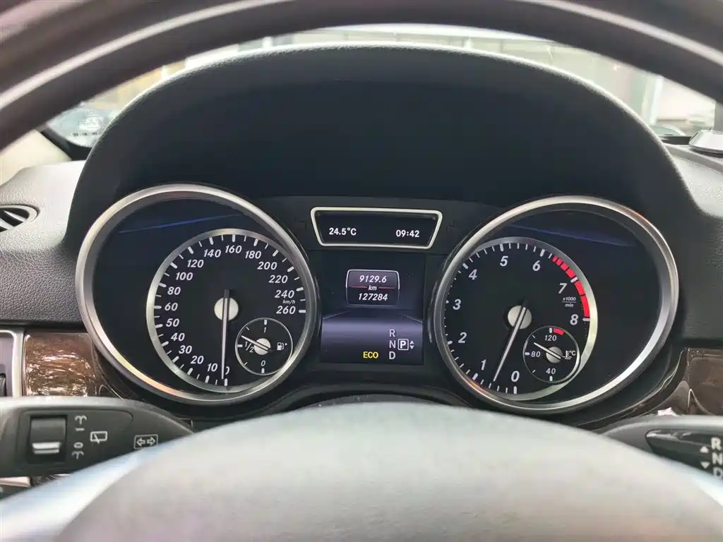 Mercedes-Benz M-Class 2014 ML 400 4MATIC Luxury фото 7