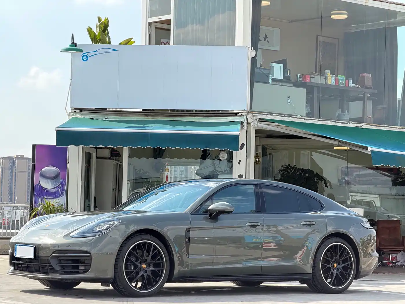 Porsche Panamera 2023 Facelift Panamera 2.9T Platinum Edition