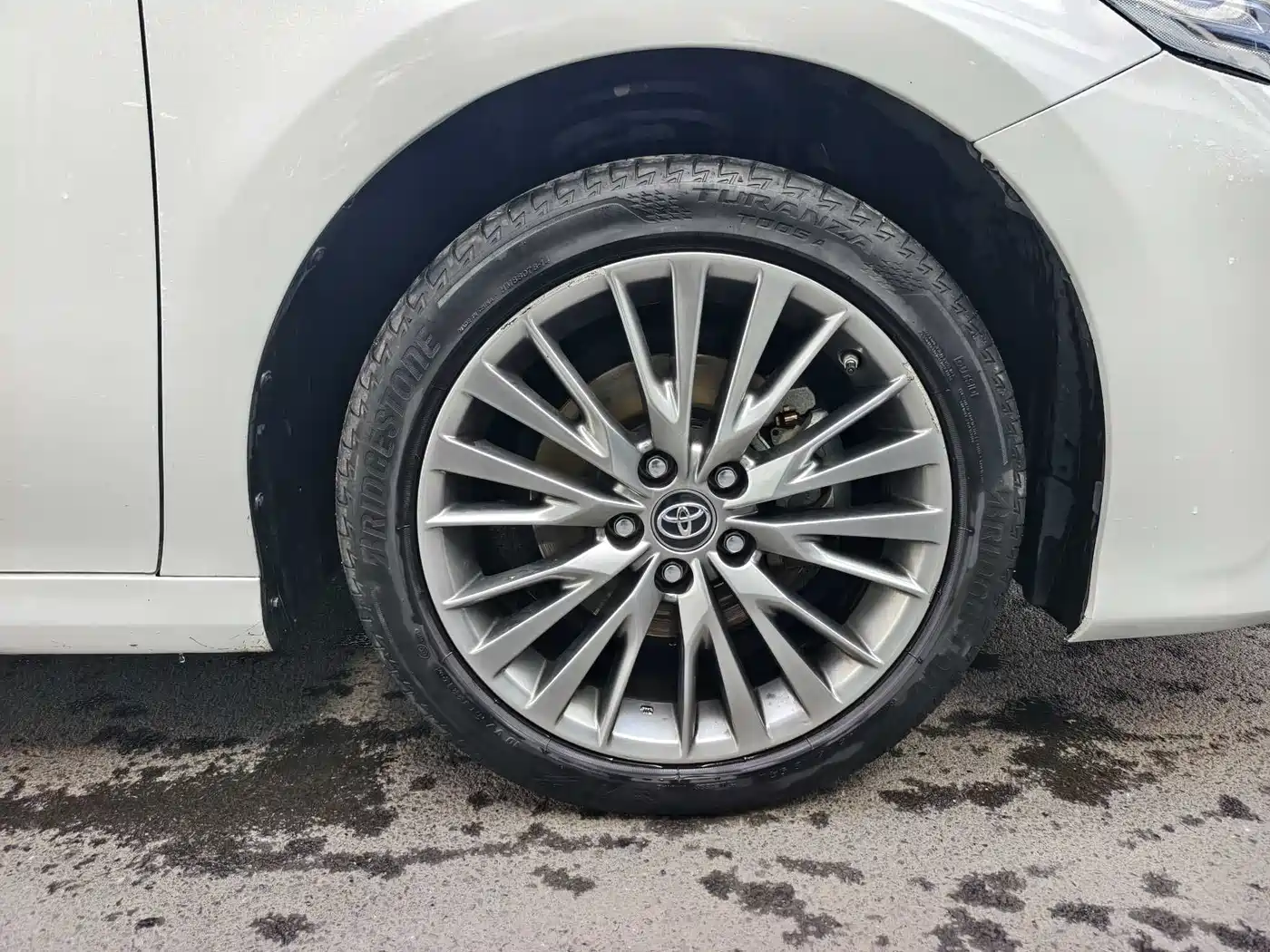 Toyota Camry 2019 Hybrid 2.5HG Luxury Edition China V фото 2