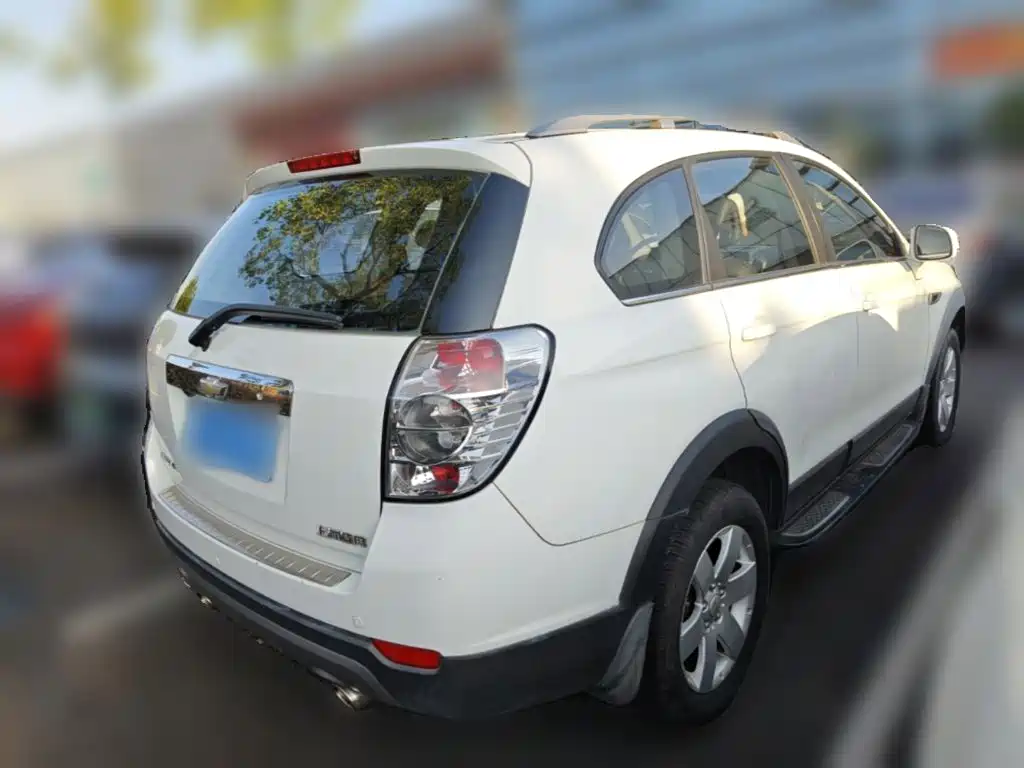 Chevrolet Captiva 2014 2014 2.4L 2WD Urban 7-seater