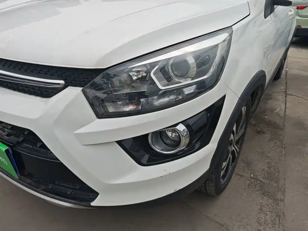 BAIC Senova X25 2016 2015 1.5L Automatic Elite