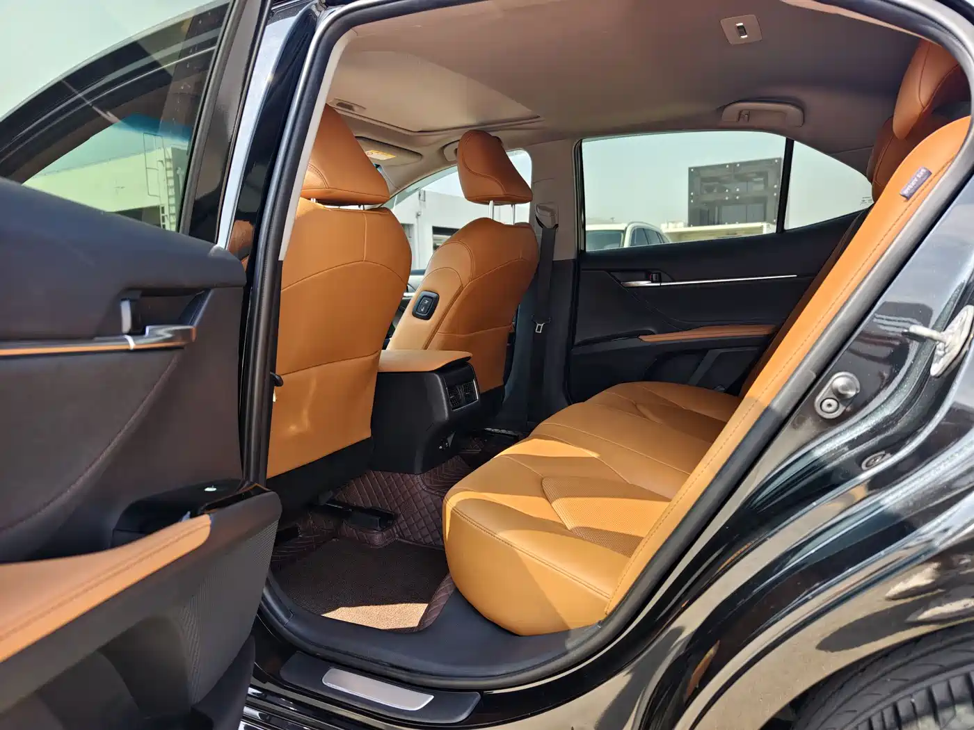 Toyota Camry 2021 2.0G Luxury Edition фото 9