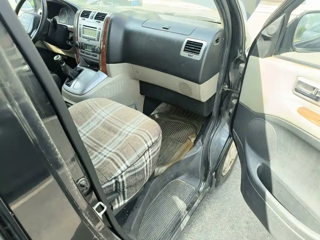 Jinbei Grace 2015 2015 2.0L Classic Edition Standard Model Long Wheelbase 7/9-Seater