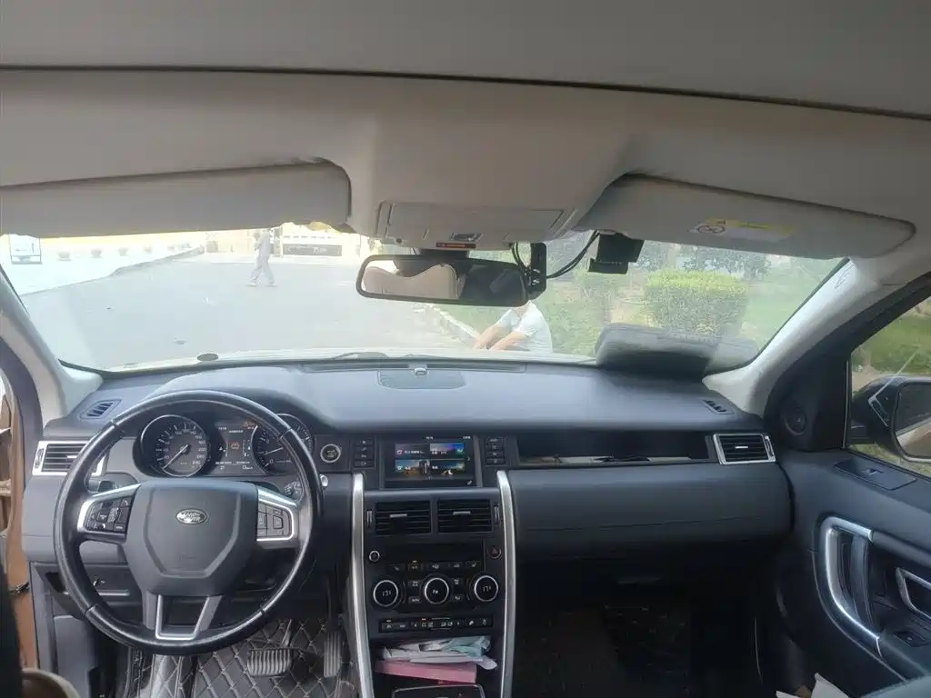 Land Rover Discovery Sport 2016 2.0T HSE фото 19