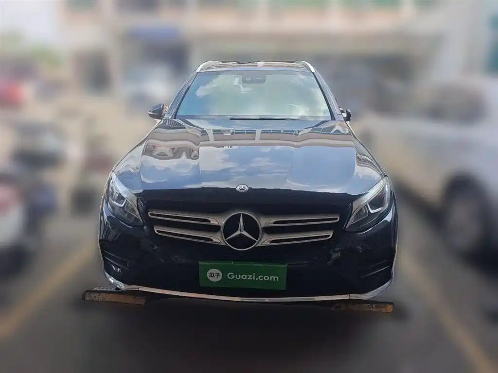 Mercedes-Benz GLC 2018 Facelift GLC 260 4MATIC Luxury фото 2
