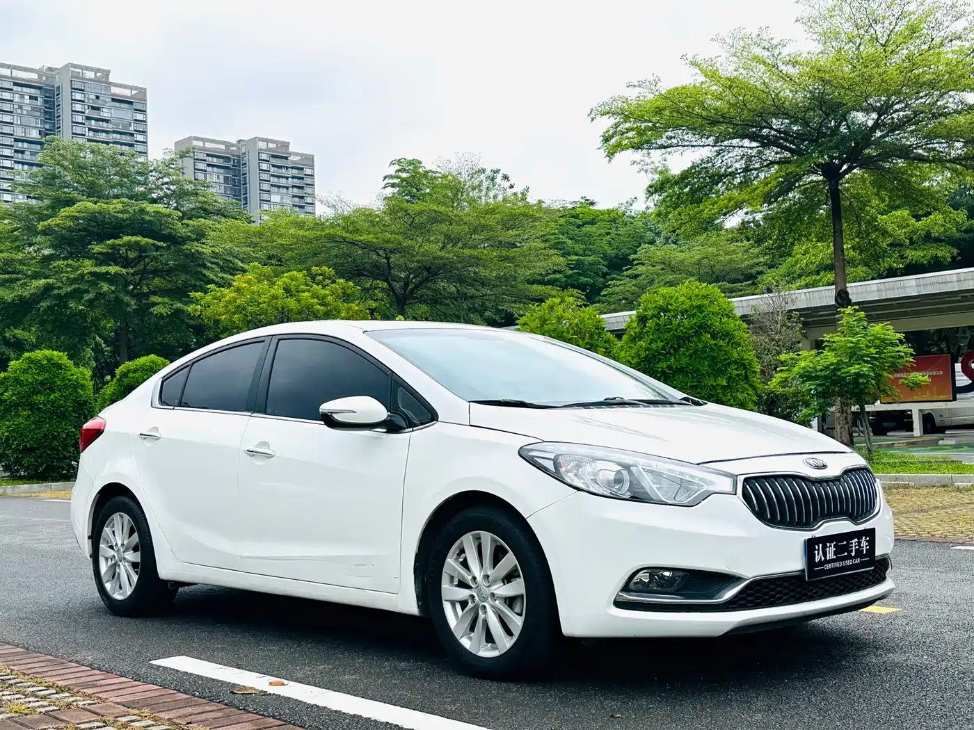 Kia K3 2015 1.6L Automatic GLS фото 3
