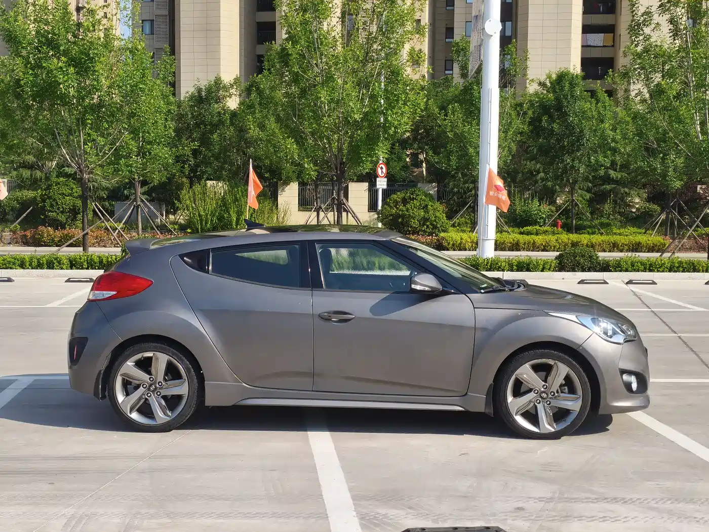 Hyundai Veloster 2012 1.6T Automatic Luxury фото 5