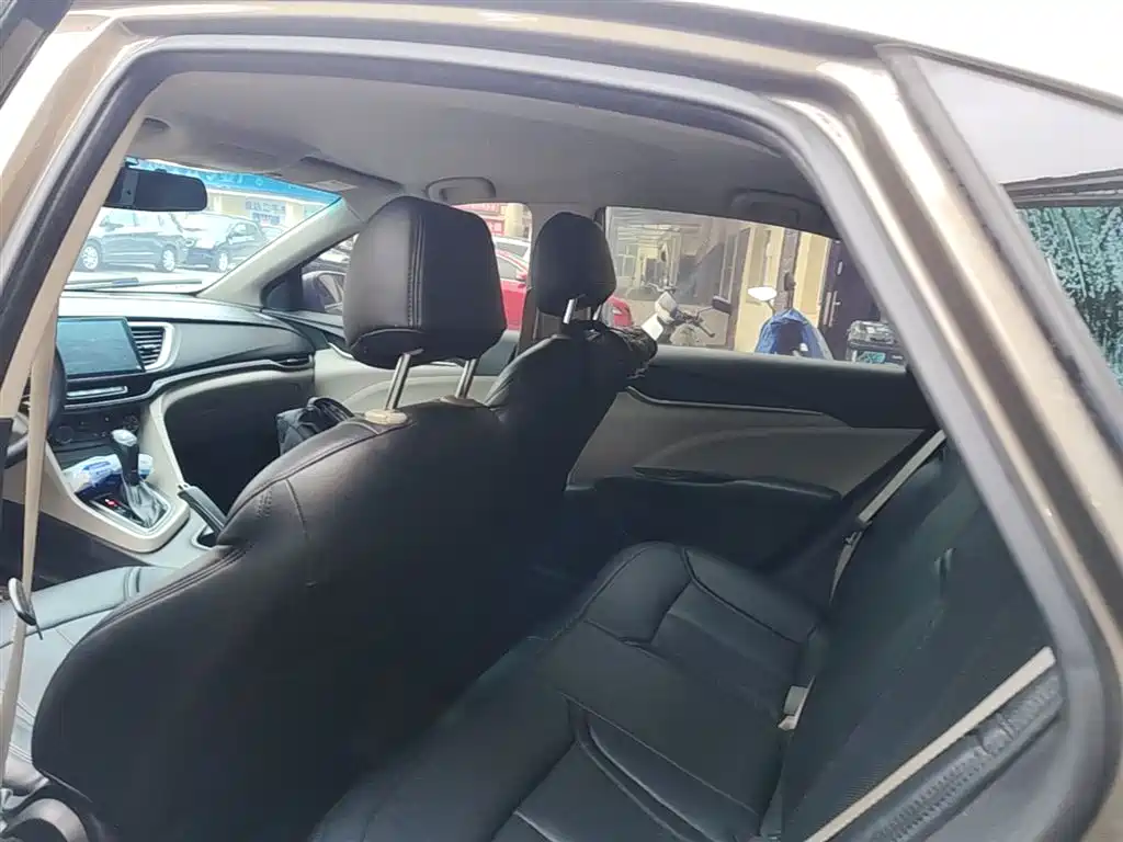 Buick Excelle 2016 15N Automatic Progressive фото 18