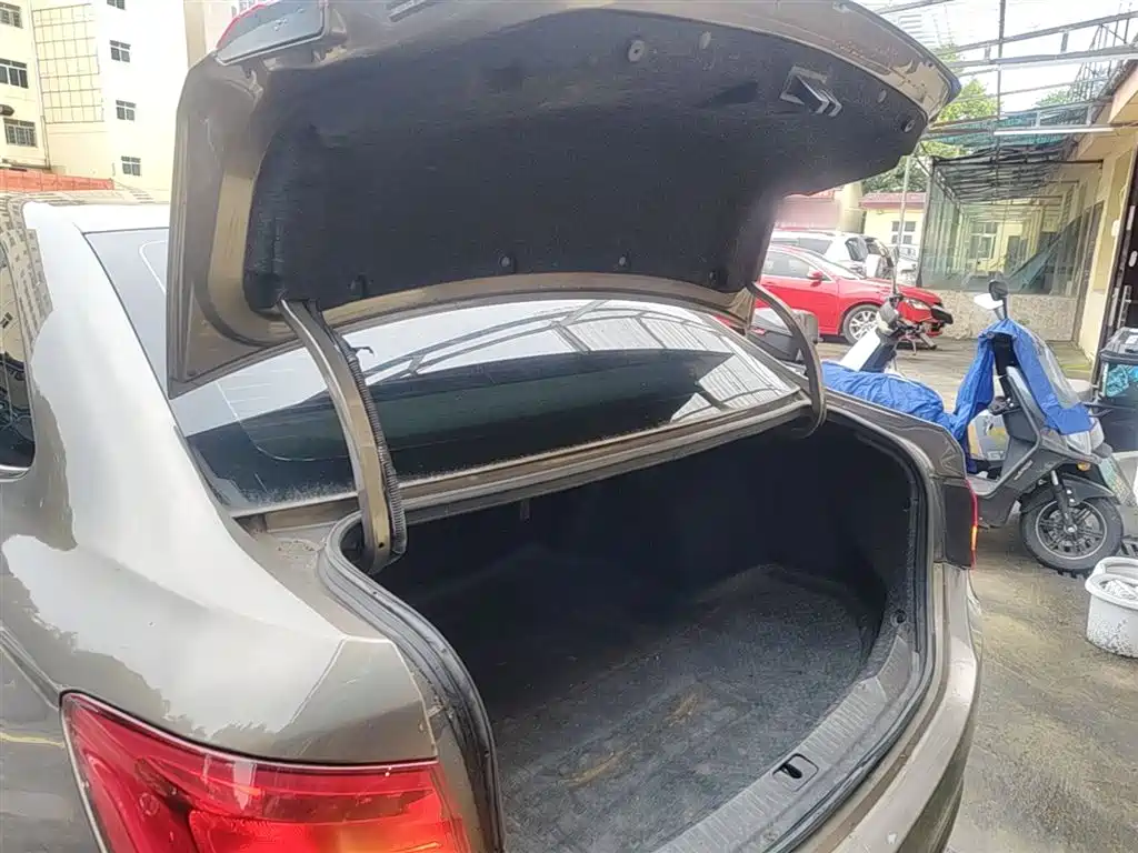 Buick Excelle 2016 15N Automatic Progressive фото 19