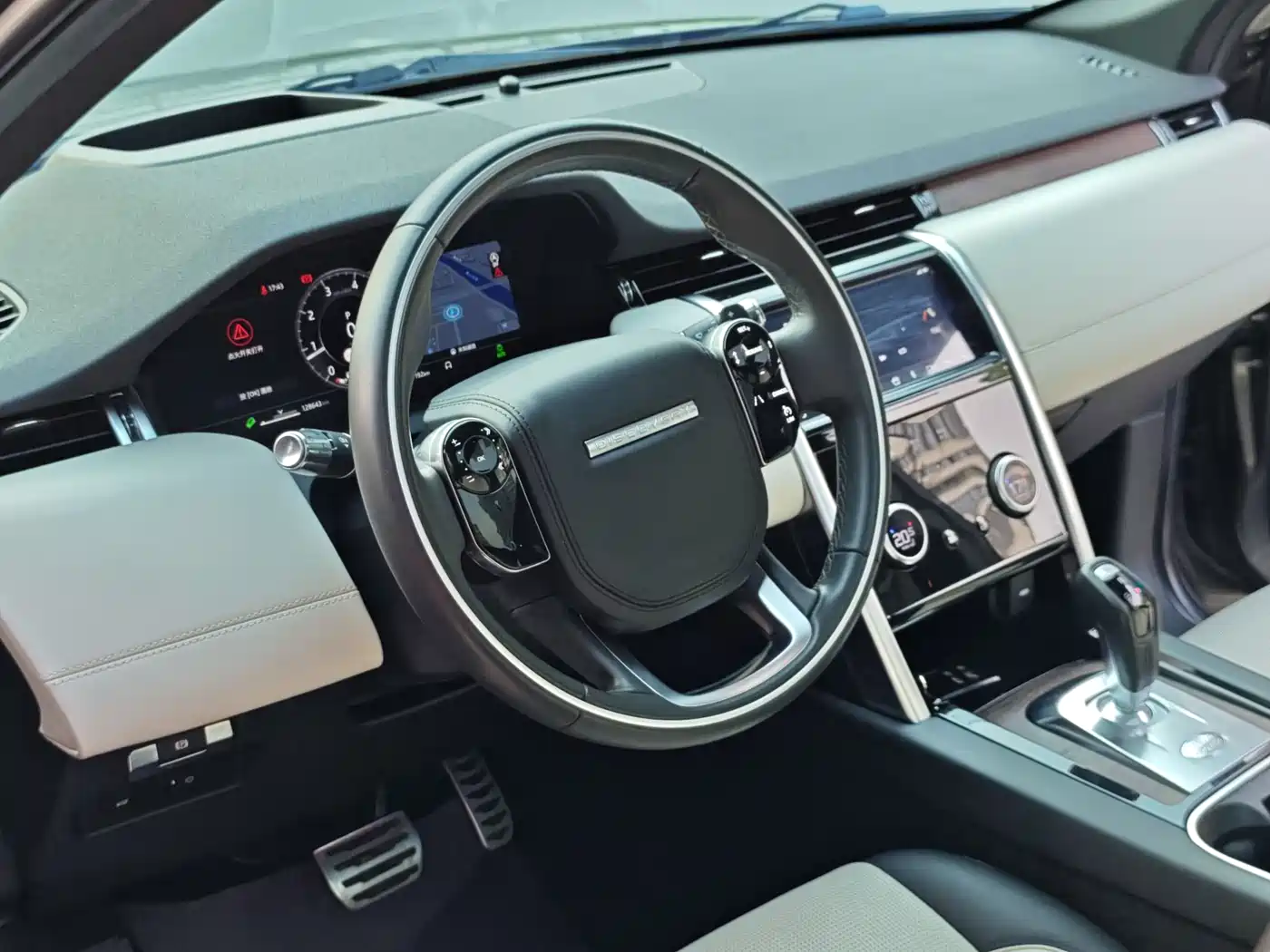 Land Rover Discovery Sport 2021 249PS R-Dynamic HSE Luxury Custom Edition фото 17
