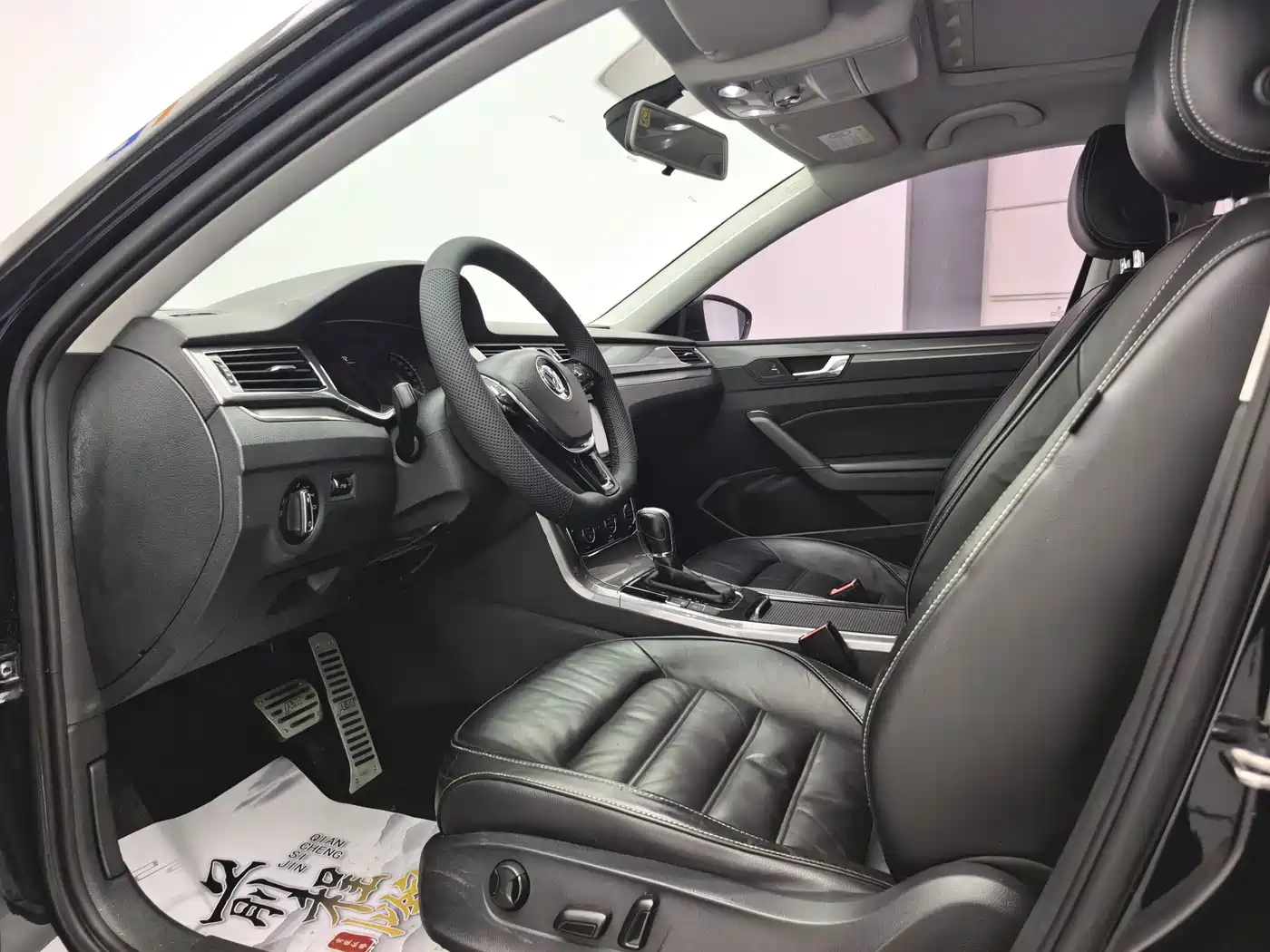Фото 10 - Volkswagen Passat