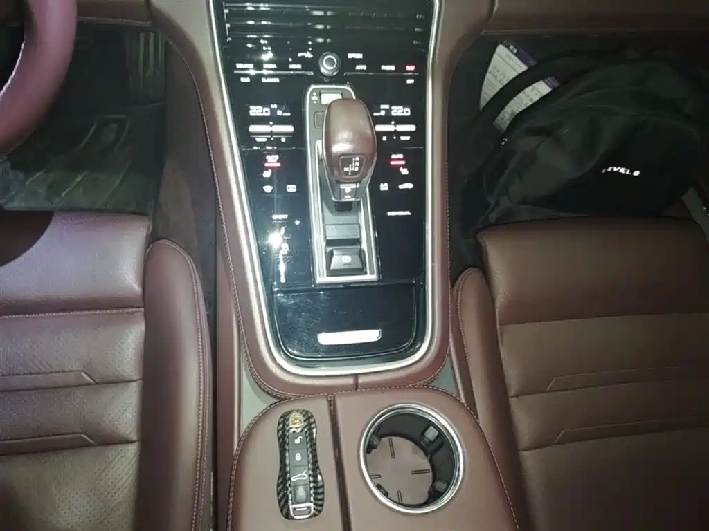 Porsche Panamera 2017 Panamera 3.0T фото 14