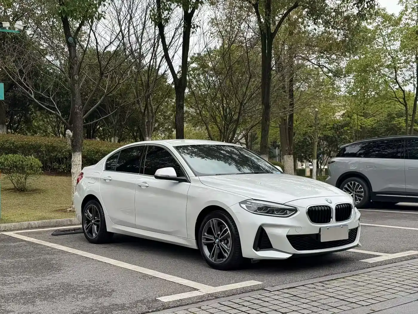 BMW 1 Series 2023 120i M Sport фото 3