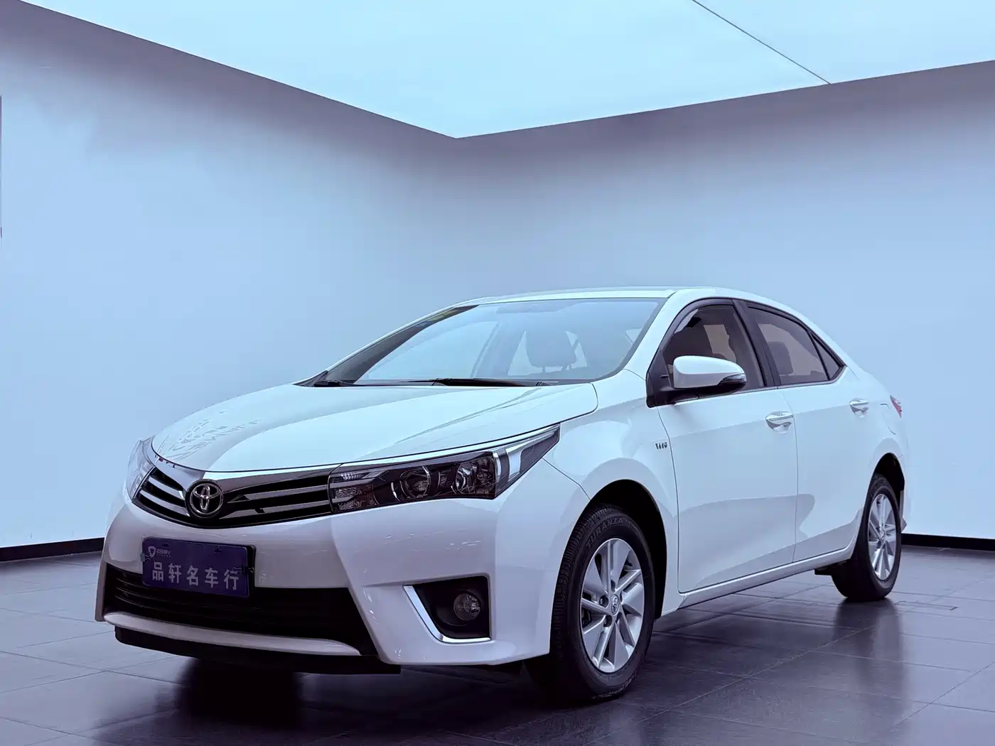 Toyota Corolla 2014 1.6L CVT GL фото 3