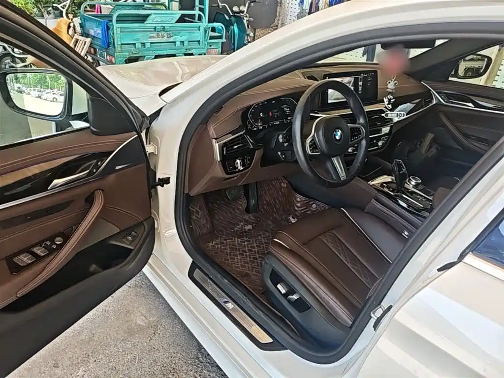 BMW 5 Series 2022 Facelift 525Li M Sport Package фото 16