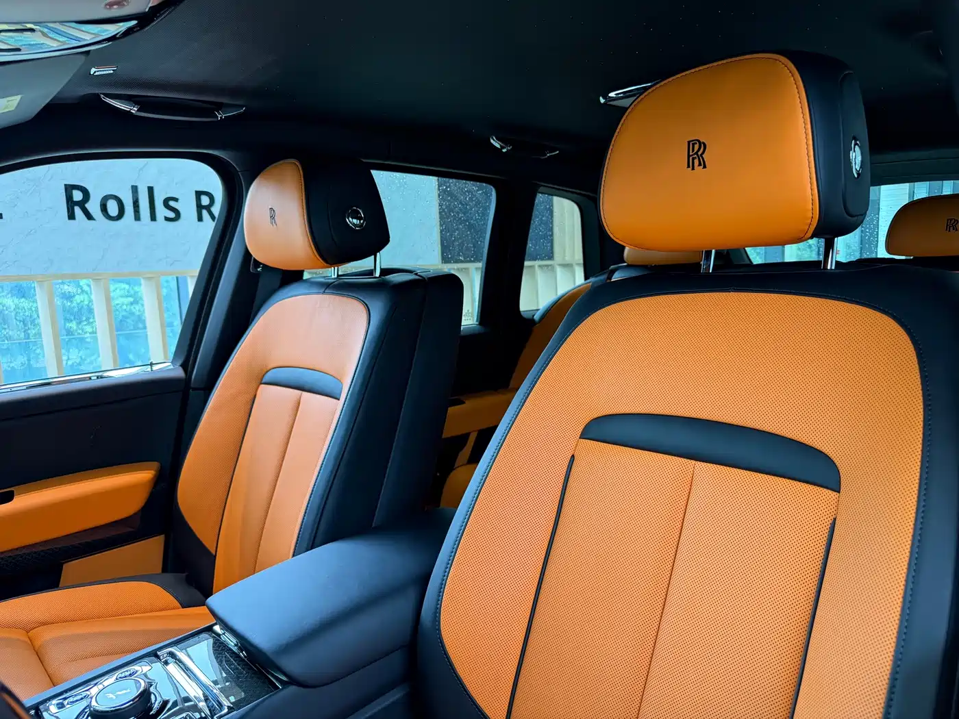 Rolls-Royce Cullinan 2025 2024 Black Badge