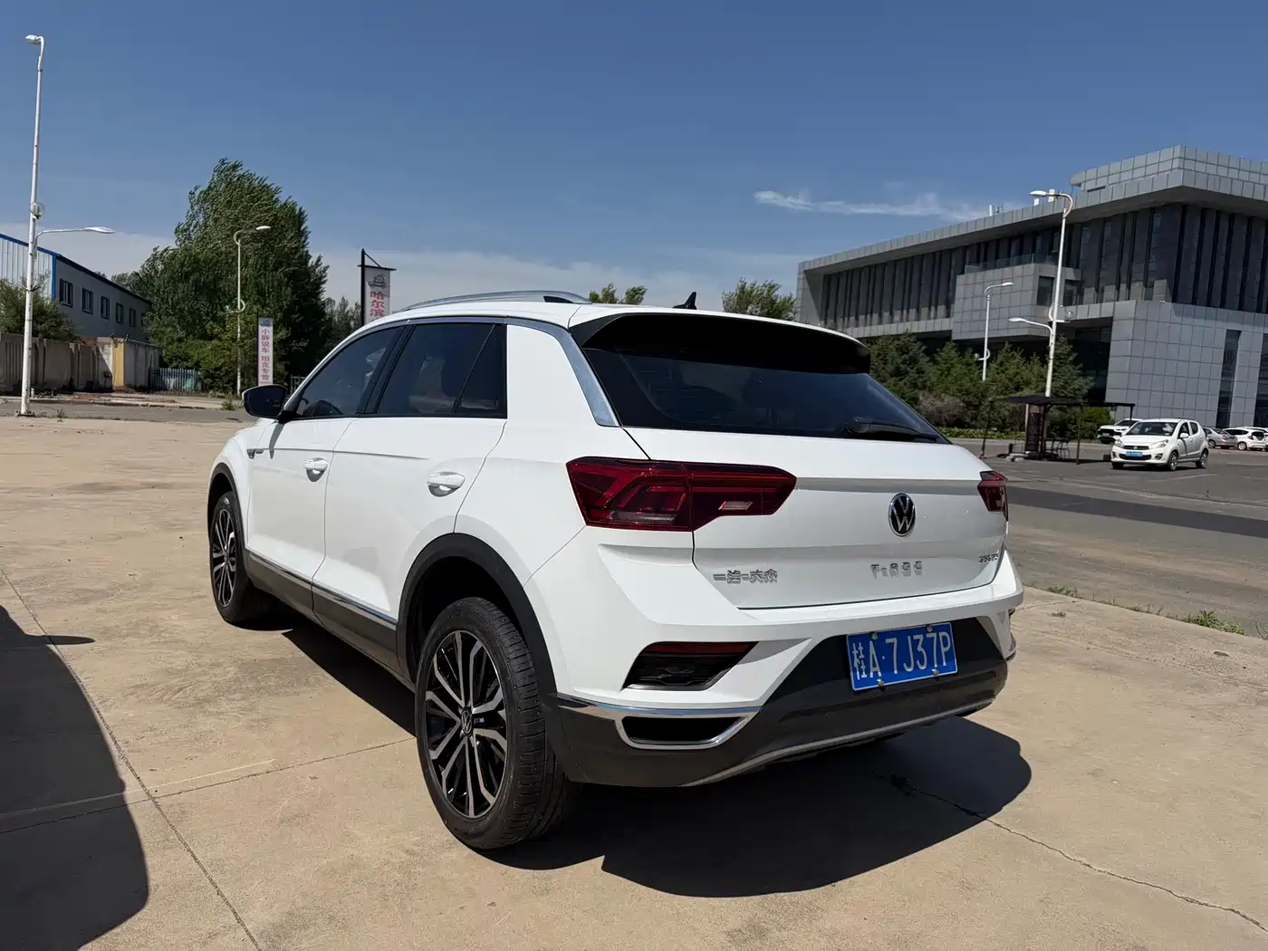 Volkswagen T-ROC 2022 280TSI DSG 2WD Comfort PLUS фото 17