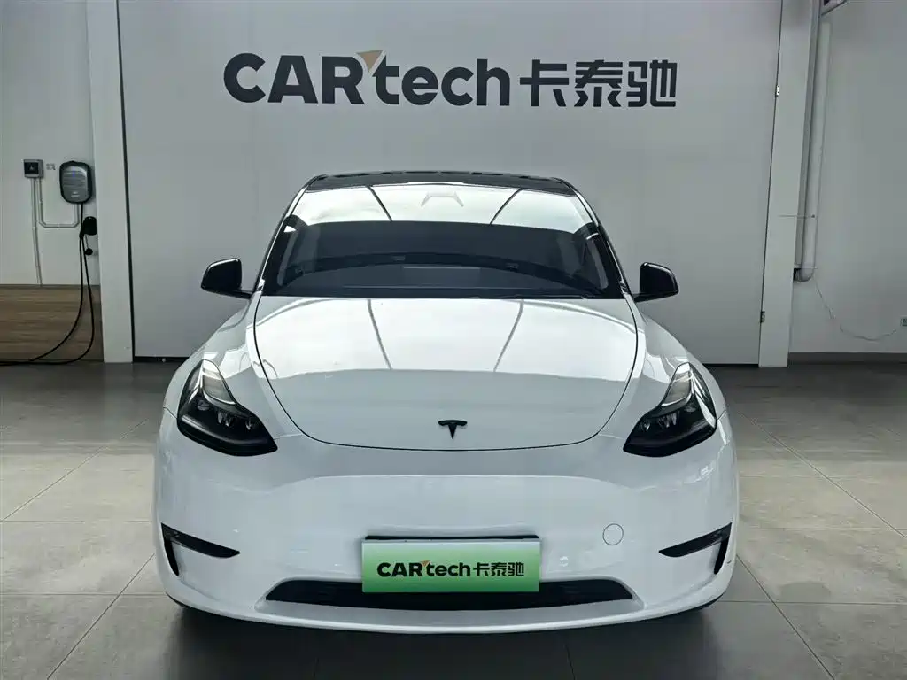 Фото 2 - Tesla Model Y