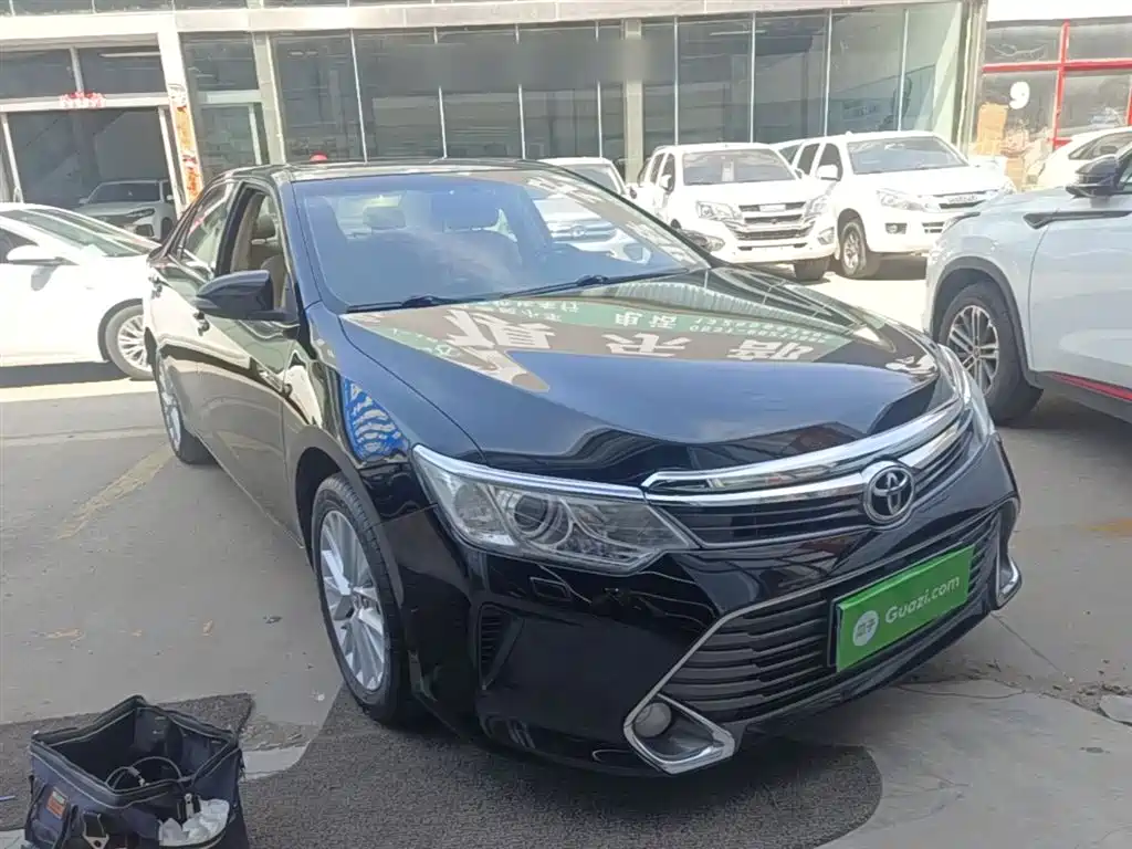 Toyota Camry 2015 2.5G Luxury Navigation Edition фото 4