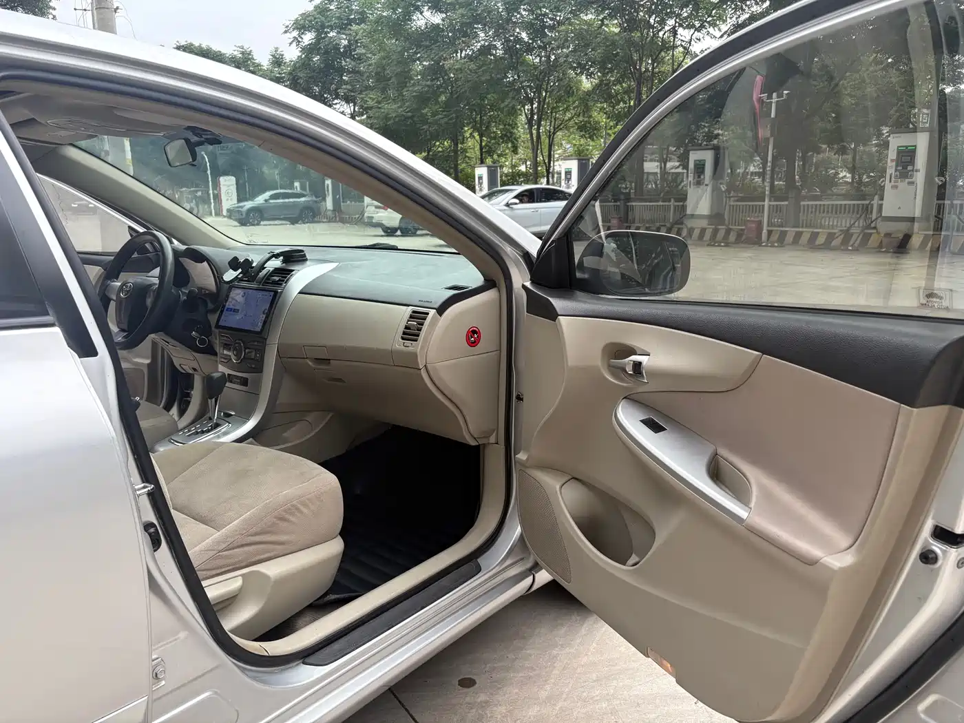 Toyota Corolla 2009 1.8L Automatic GLX-i Special Anniversary Edition фото 14