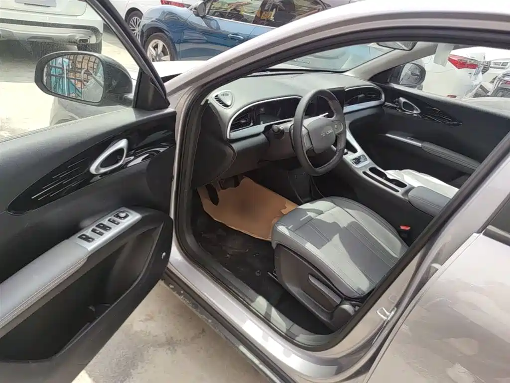Geely Galaxy Starry Wish 2026 Edition 310km Youth Version фото 16