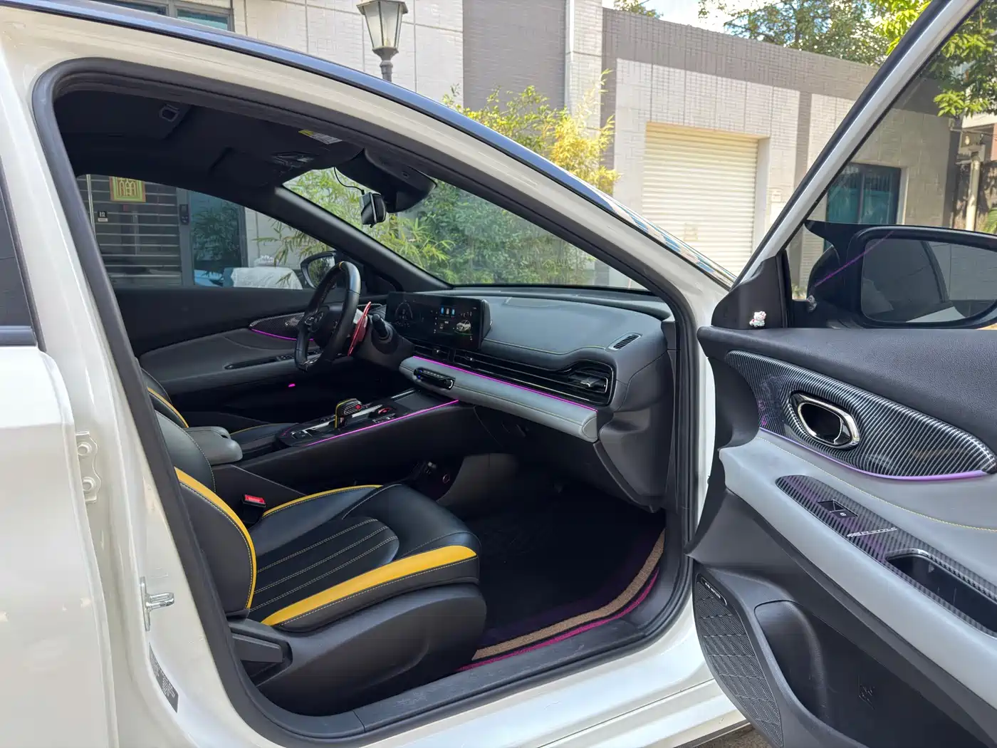 GAC Trumpchi Trumpchi Emkoo 2023 270T DCT J15 Edition фото 7