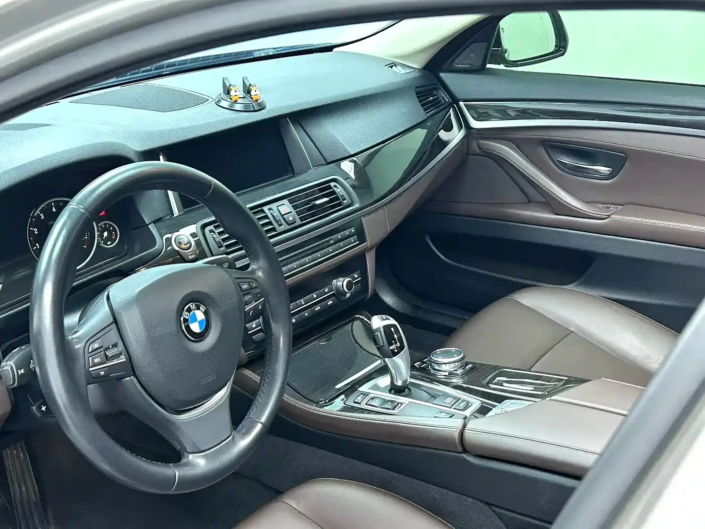 BMW 5 Series 2017 525Li Luxury Design Package фото 3