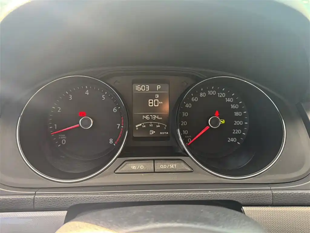 Volkswagen Lavida 2017 1.6L Automatic Comfort Edition фото 4