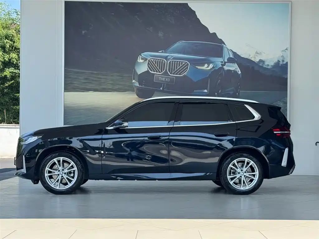 BMW X3 2025 xDrive25L Luxury Package фото 3