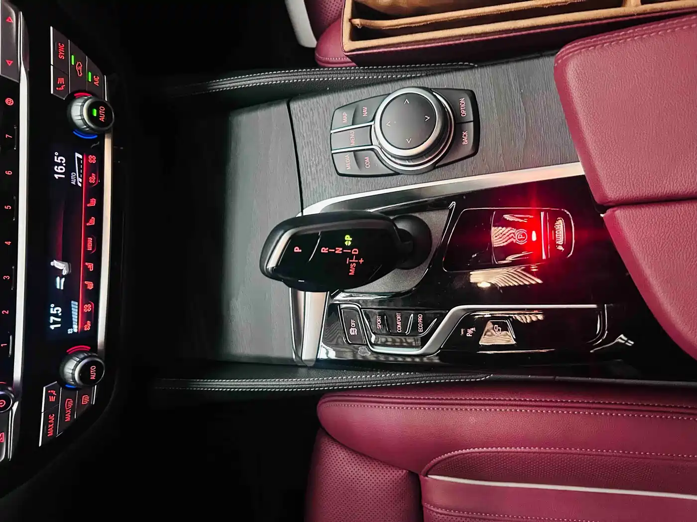 BMW 5 Series 2022 530Li Exclusive M Sport Package фото 17