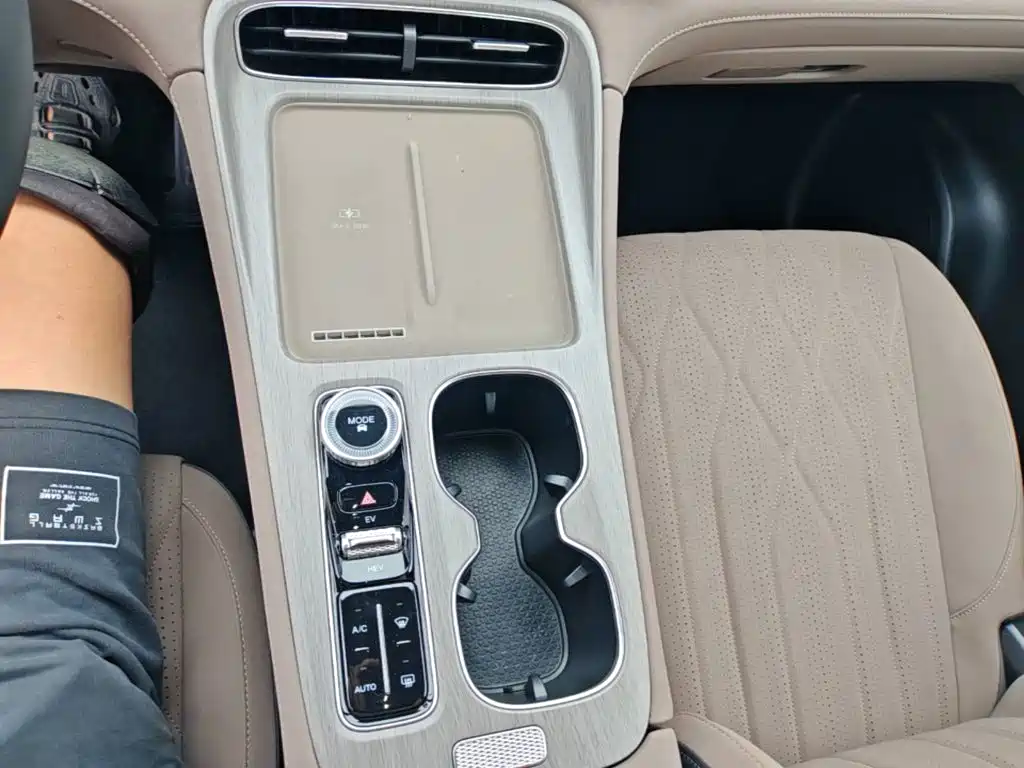 Chery Fengyun Fengyun T8 2025 2025 1.5T 130km Premium Edition 5-Seater