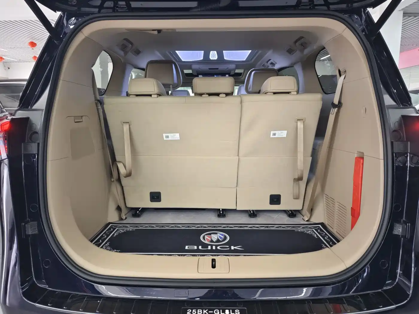 Buick GL8 2025 Land Business Class First Edition фото 18