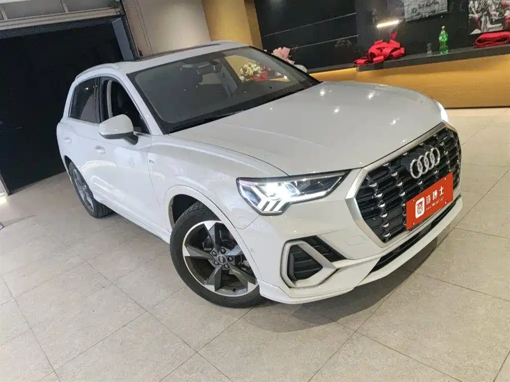 Audi Q3 2022 35 TFSI Fashion Dynamic фото 2