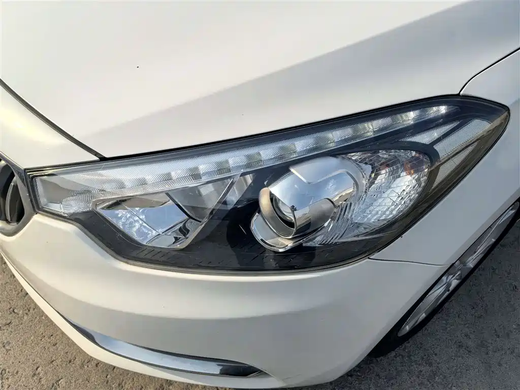 Kia K3 2015 1.6L Automatic GLS фото 13