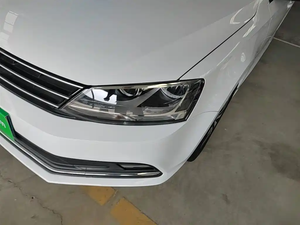 Volkswagen Sagitar 2017 1.6L Automatic Comfort фото 24