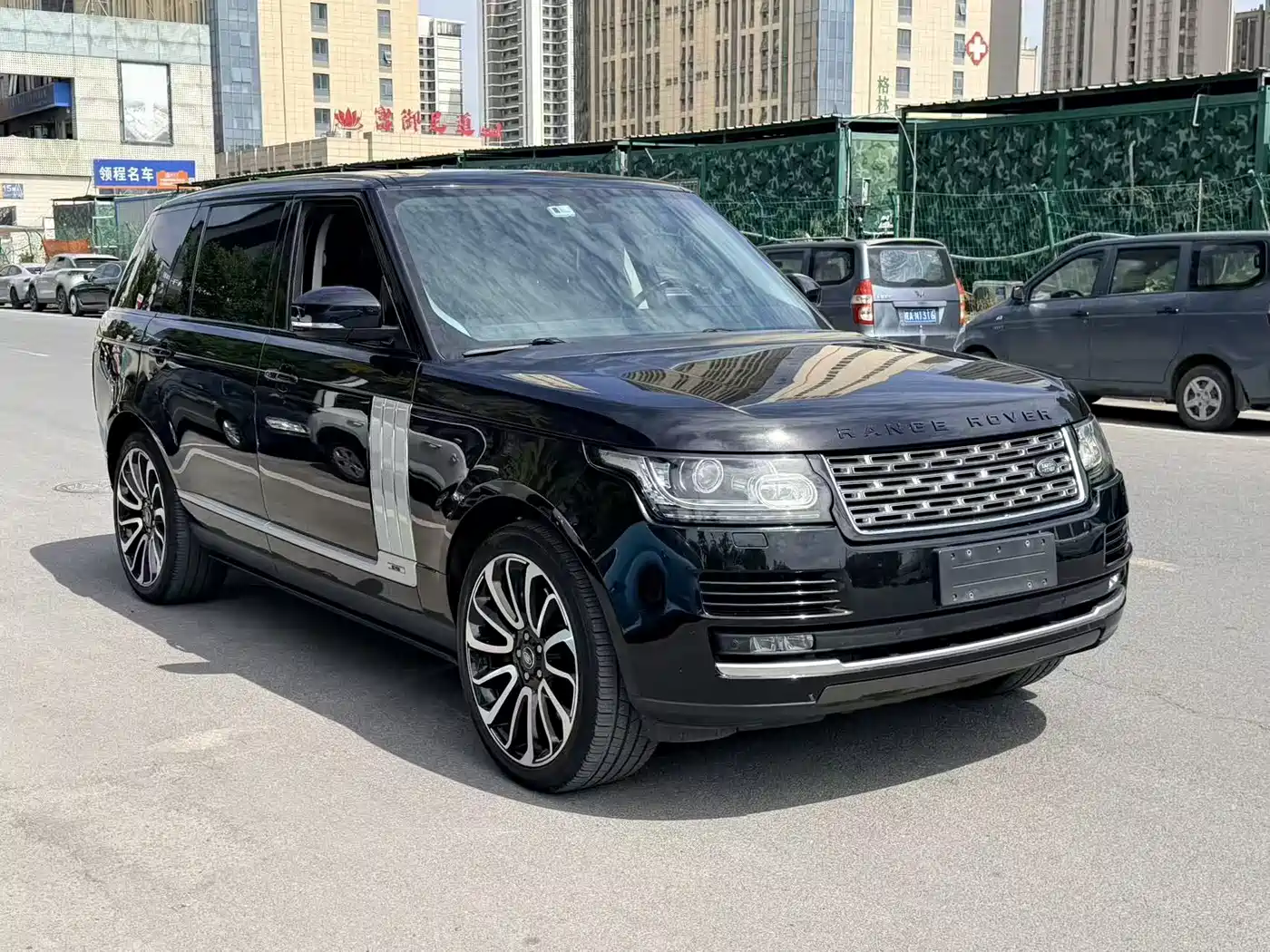 Land Rover Range Rover 2016 3.0 SC V6 Vogue LWB фото 3