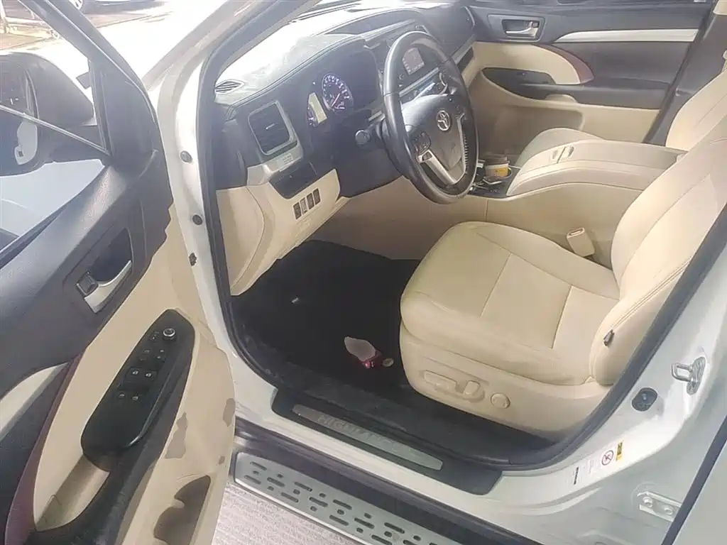 Toyota Highlander 2015 2.0T AWD Luxury Edition 7-seater фото 16