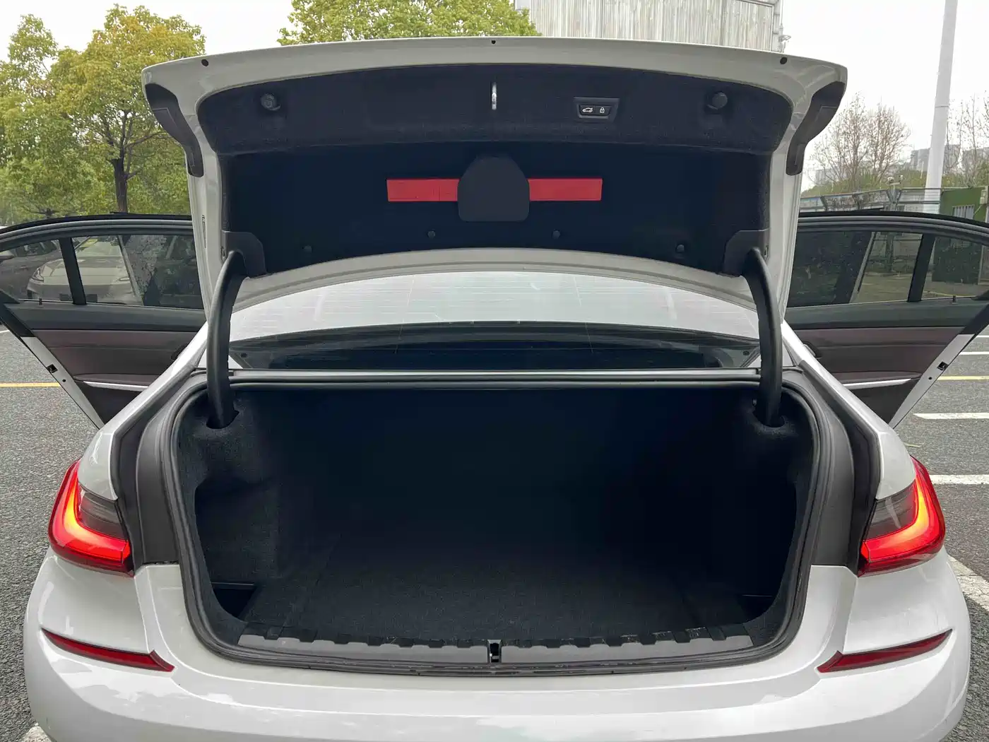 BMW 3 Series 2022 Facelift 325i M Sport Package фото 17