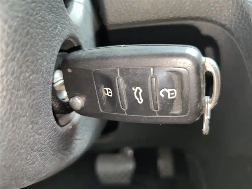 Volkswagen Santana 2015 Gran Santana 1.6L Automatic Trend фото 12