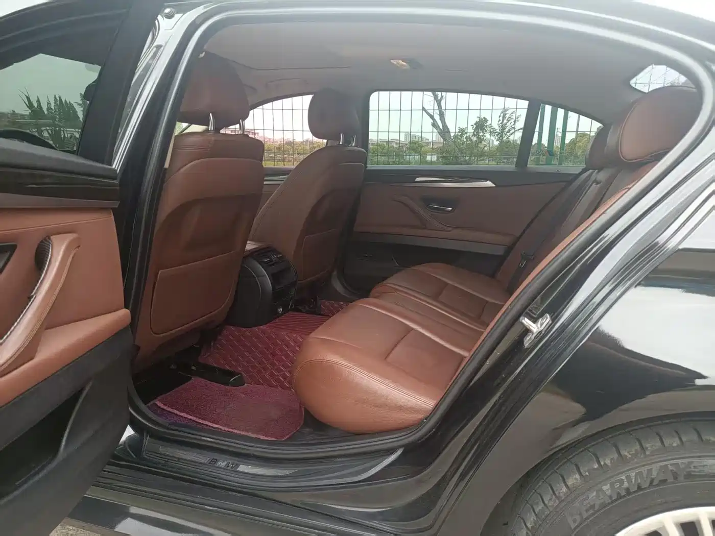 BMW 5 Series 2014 525Li Leading фото 6